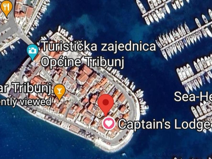 Apartment Captain's